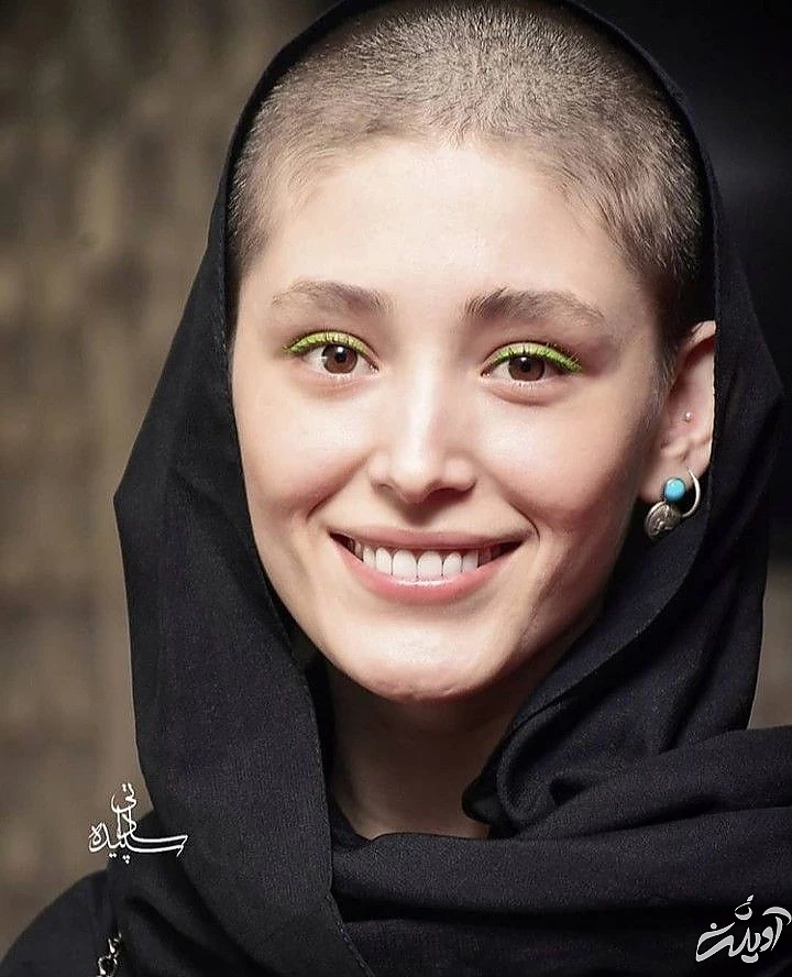 نوید محمدزاده
